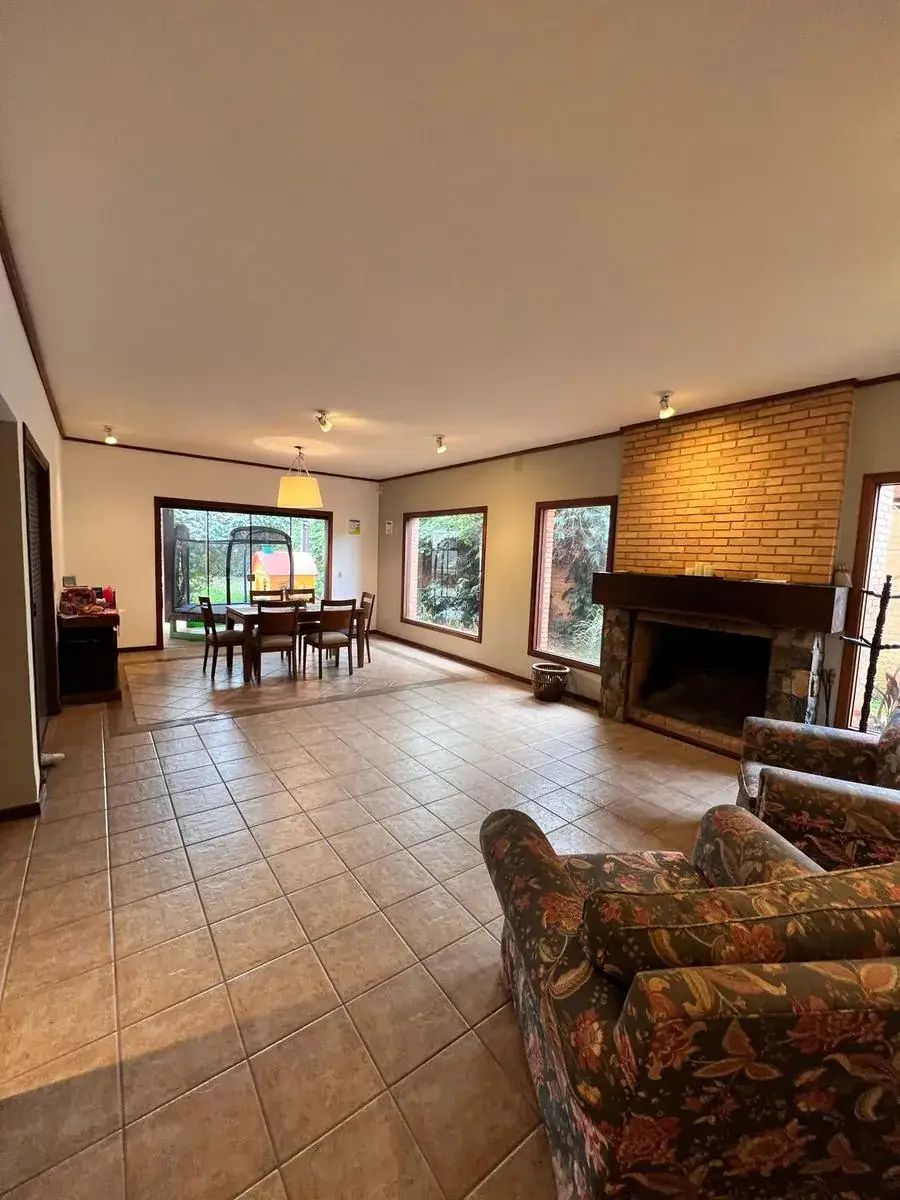 Casa de 4 dormitorios en Venta en Mburucuyá, Asunción - Image 4
