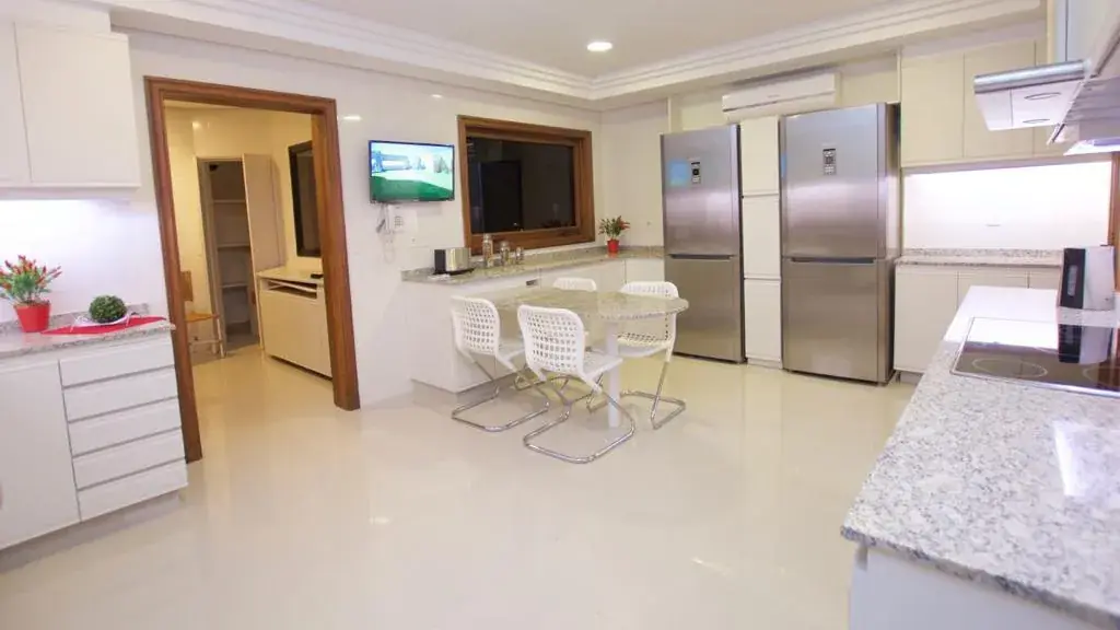 Departamento de 3 dormitorios en Venta en Ycuá Satí, Asunción - Image 17