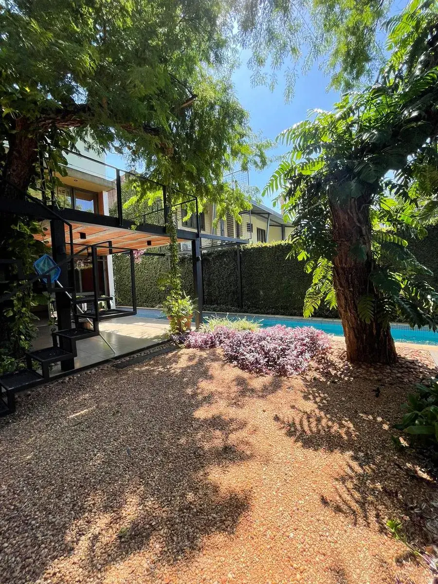 Casa de 3 quartos à Venda em Madame Lynch, Assunção - Image 17