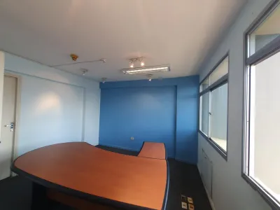 Espaço Comercial de 47m² para Aluguel em Catedral, Assunção