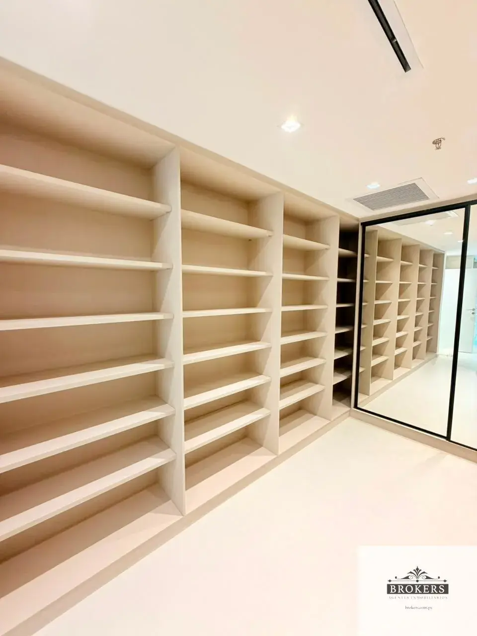 3-Bedroom Apartment for Sale in Mburucuyá, Asunción - Image 20