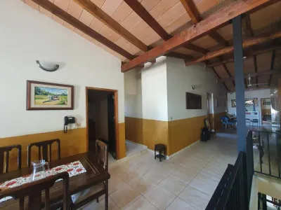 Departamento de 3 dormitorios en Alquiler en La Encarnación, Lambaré
