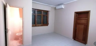 Oficina de 18m² en Alquiler en La Encarnación, Lambaré
