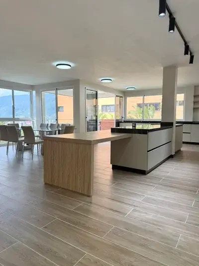 Penthouse en alquiler, Urb. Colinas de Bello Monte, calle Chulavista. - Image 8