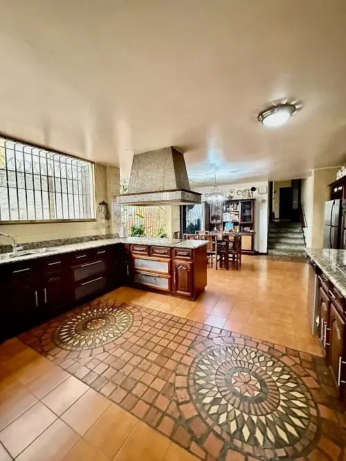 Casa en venta en Urb. La Lagunita, El Hatillo. - Image 7