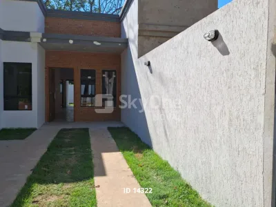 Casa de 5 dormitorios en Venta en Maramburé, Luque