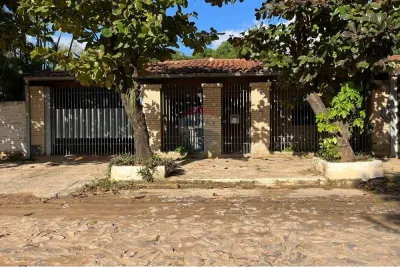 Casa de 3 dormitorios en Venta en Santa María, Asunción