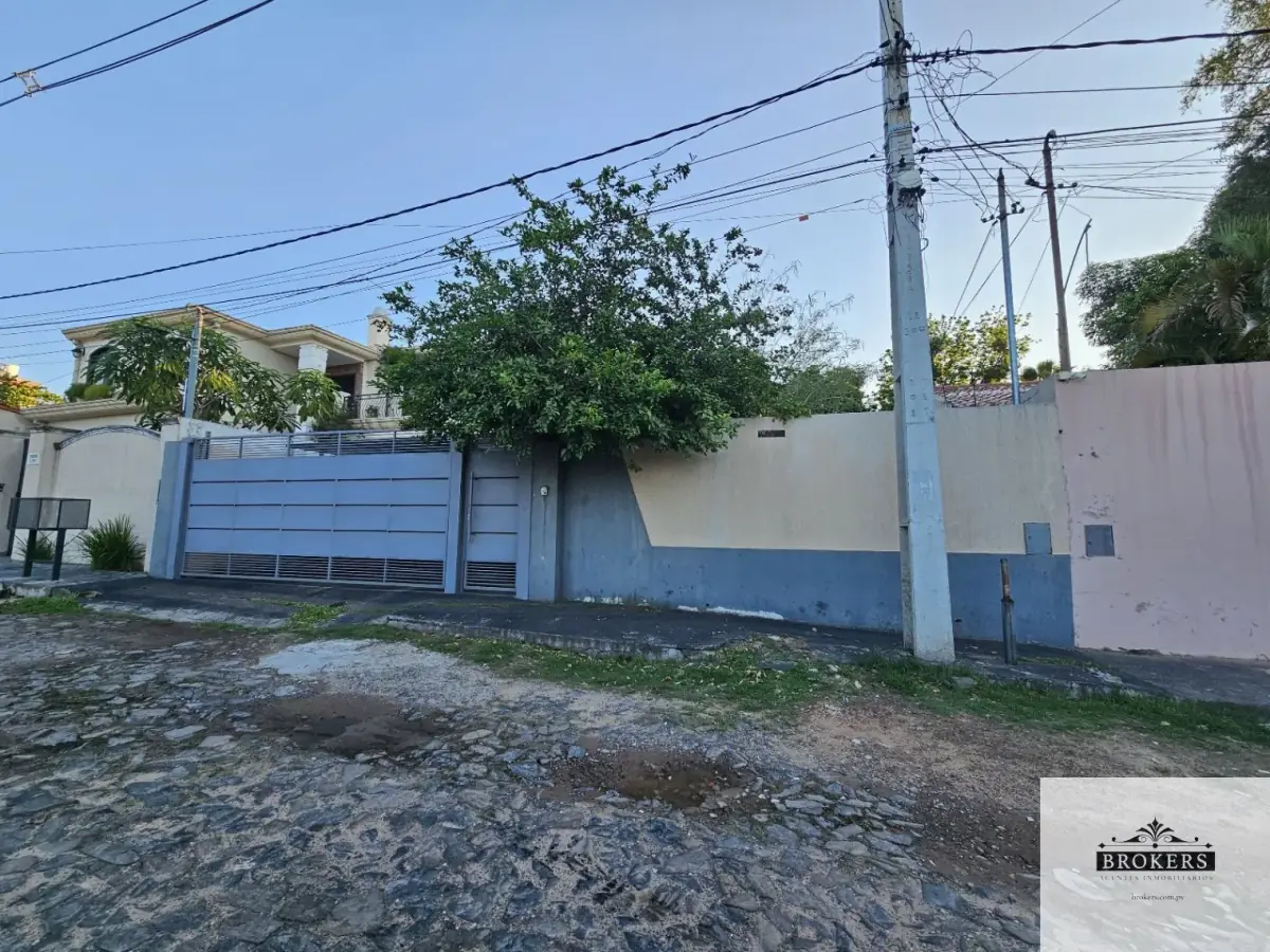 Casa de 3 dormitorios en Venta en Santísima Trinidad, Asunción - Image 5