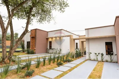 3-Bedroom House for Sale in Maramburé, Luque