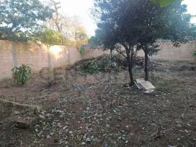 Terreno de 360m² en Venta en Cañadita, Ñemby