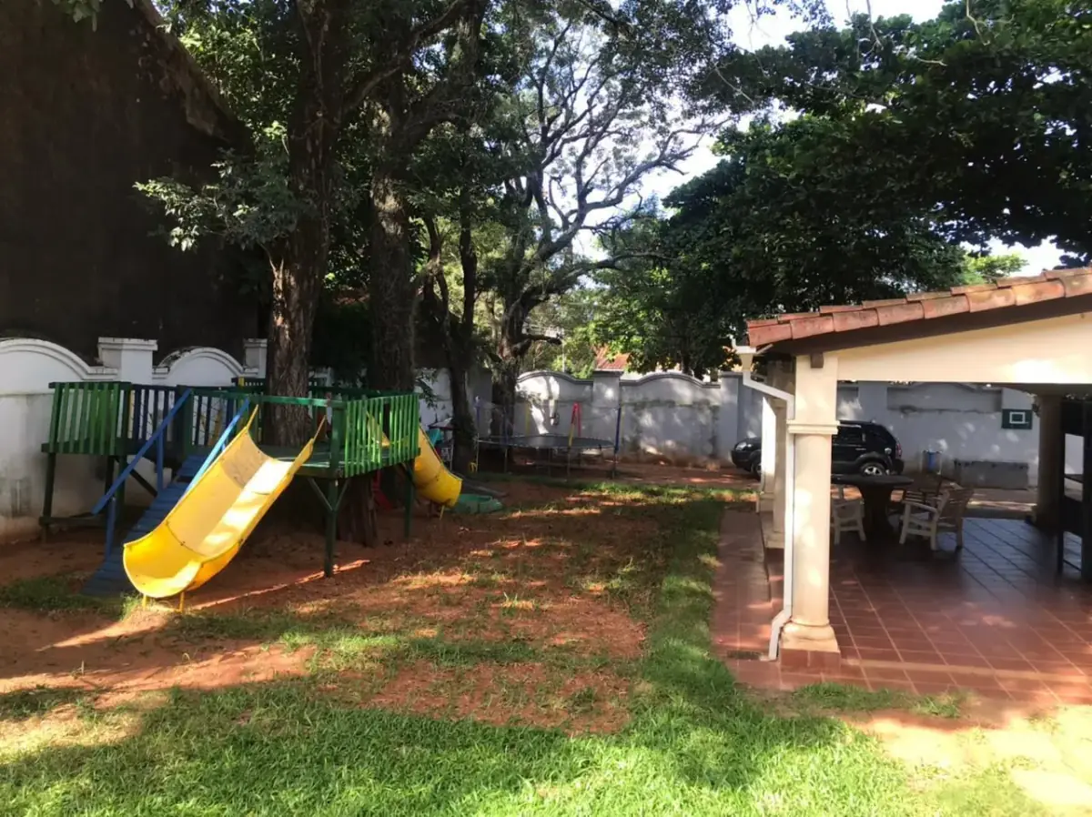5-Bedroom House for Sale in Recoleta, Asunción - Image 6