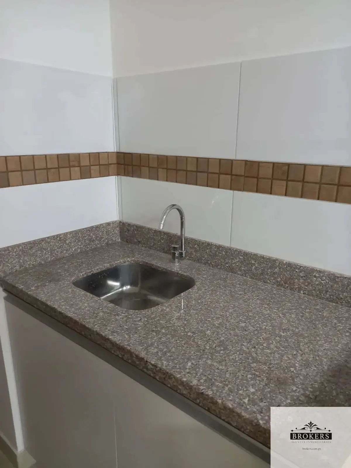 Escritório de 206m² para Alugar em Villa Morra, Asunción - Image 9