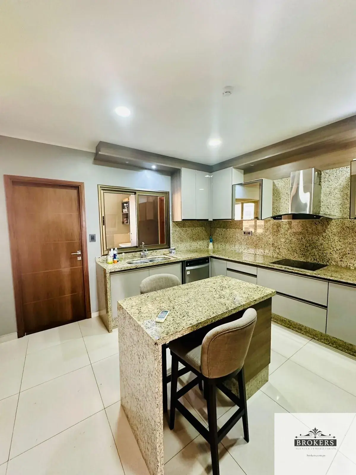 Apartamento de 2 quartos para Aluguel em Carmelitas, Assunção - Image 13