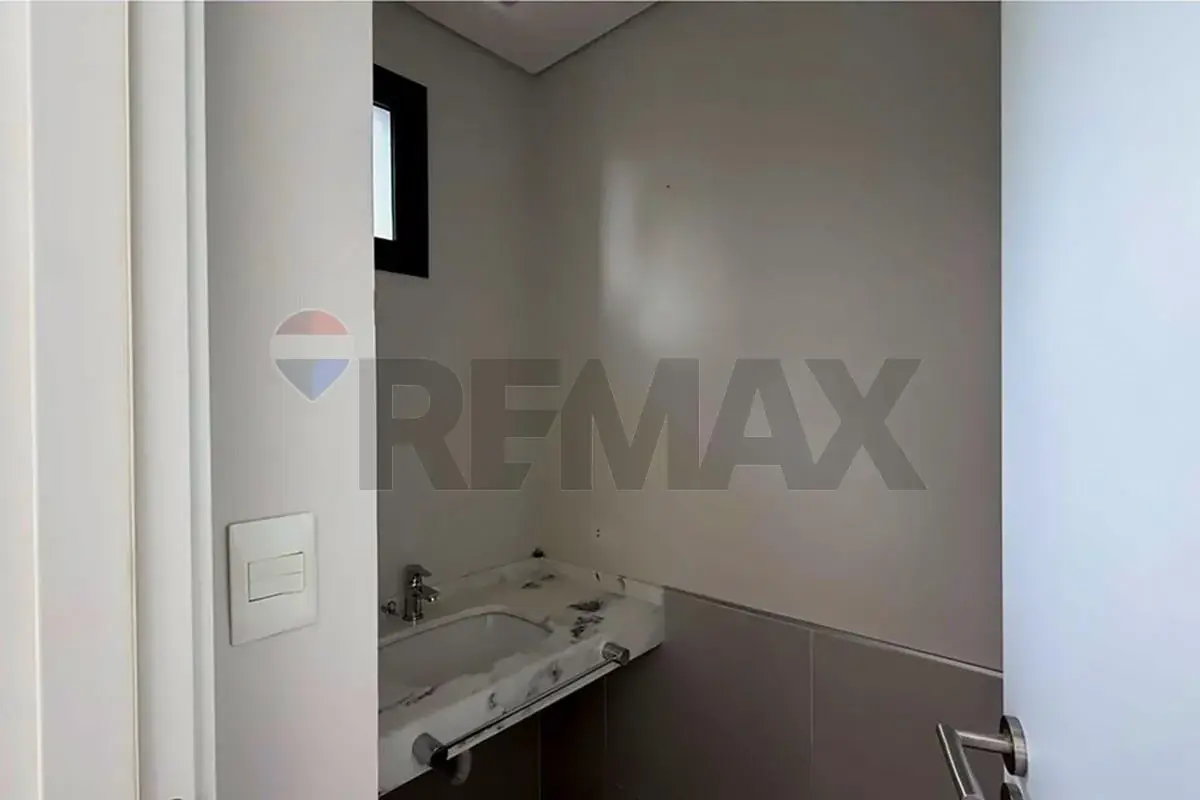 1-Bedroom Apartment for Sale in Ytay, Asunción - Image 4