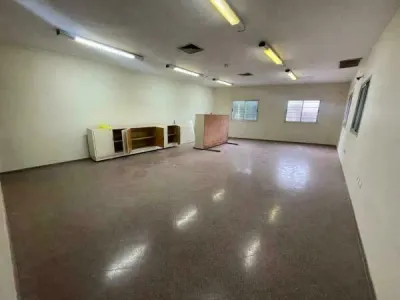 Commercial Space of 500m² for Sale in Vista Alegre, Asunción