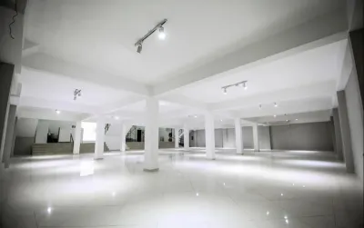 Retail Space of 900m² for Sale in Domingo Savio, Fernando de la Mora