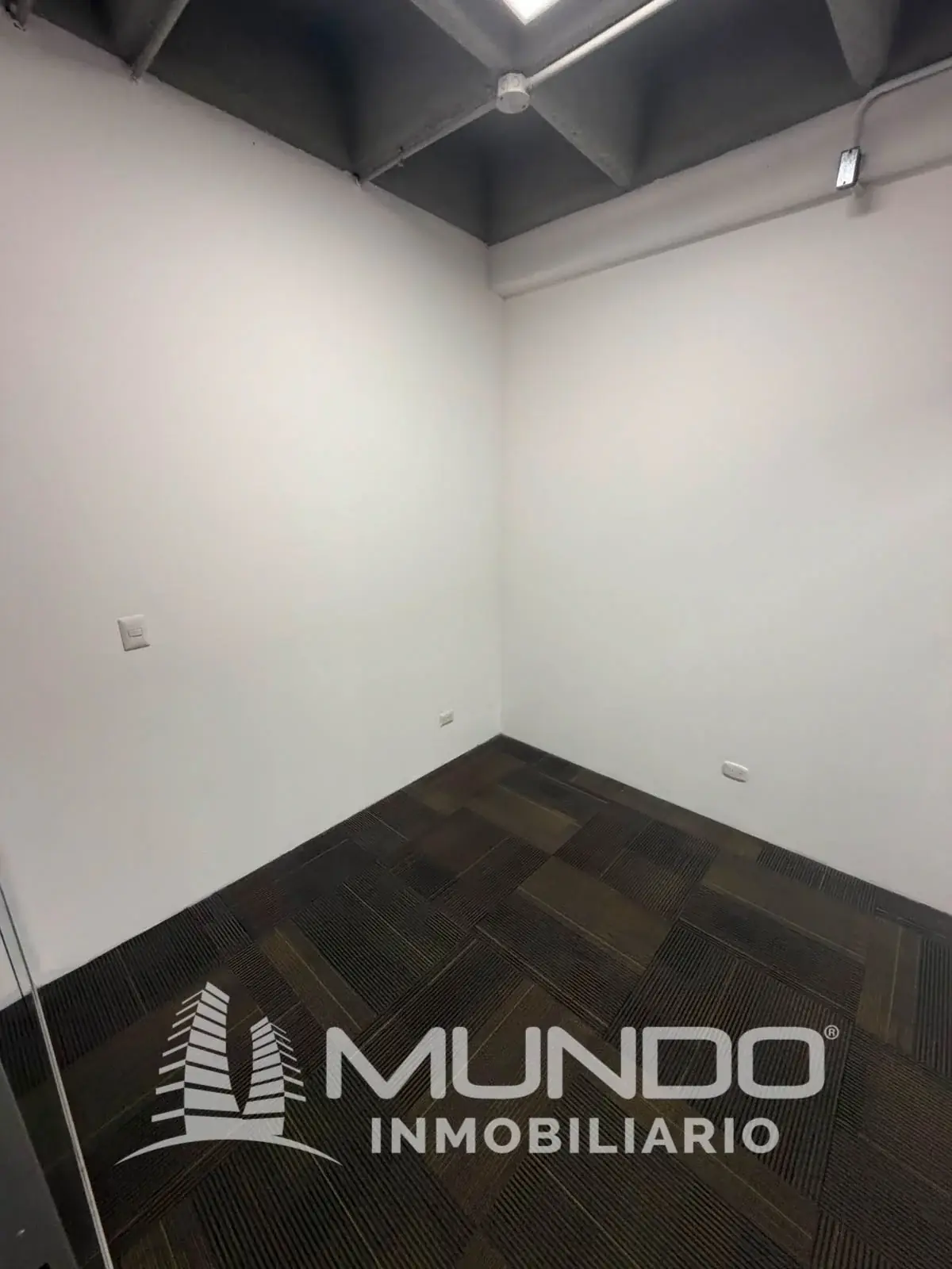 Local Comercial de 166,24m² en Alquiler en Zona 10, Ciudad de Guatemala - Image 7