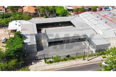 Local Comercial de 800m² en Alquiler en Herrera, Asunción