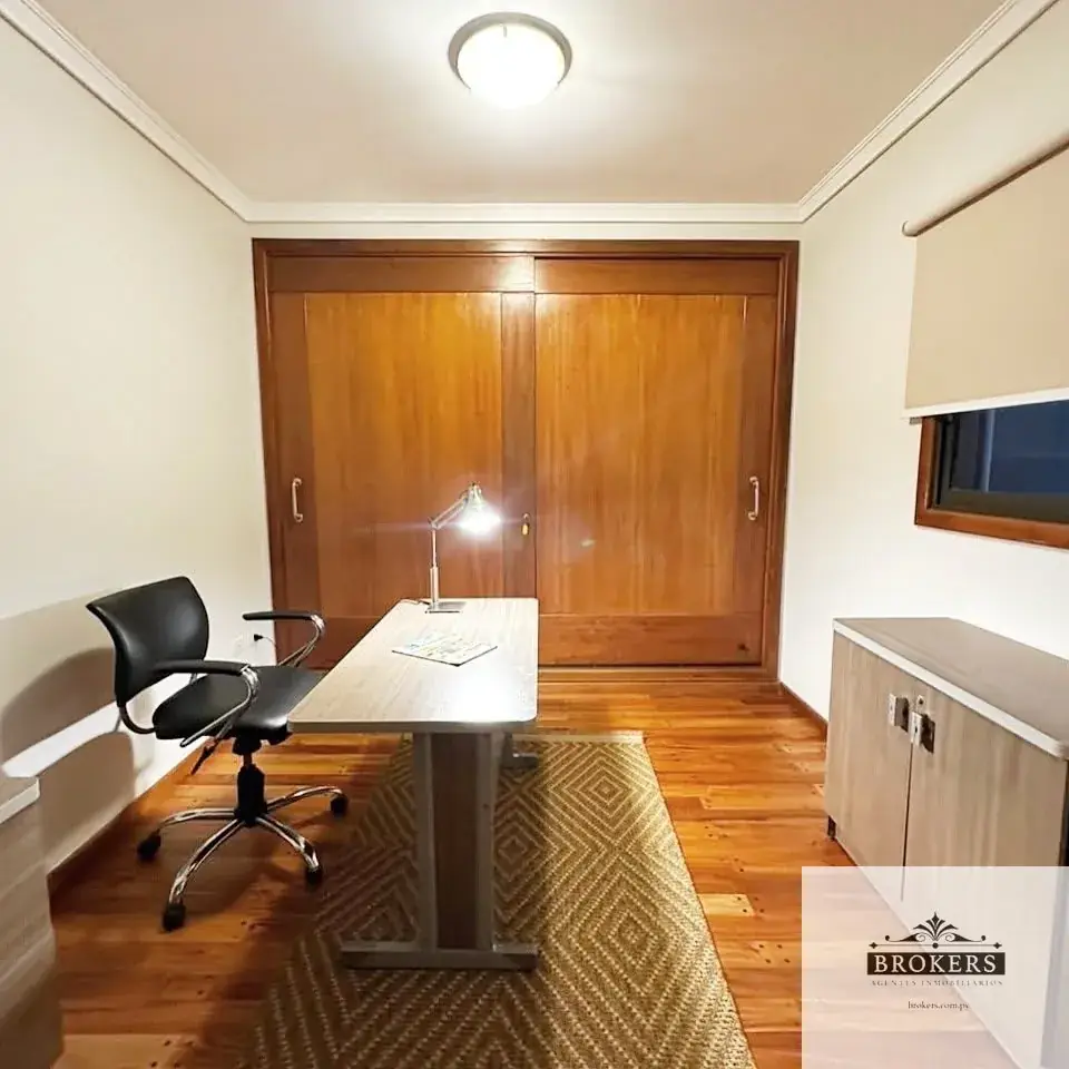 Apartamento de 3 quartos para Aluguel em Mariscal Lopez, Assunção