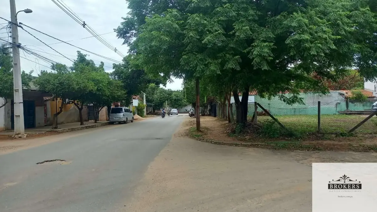 391m² Lot for Sale in Cuarto Barrio, Luque - Image 9