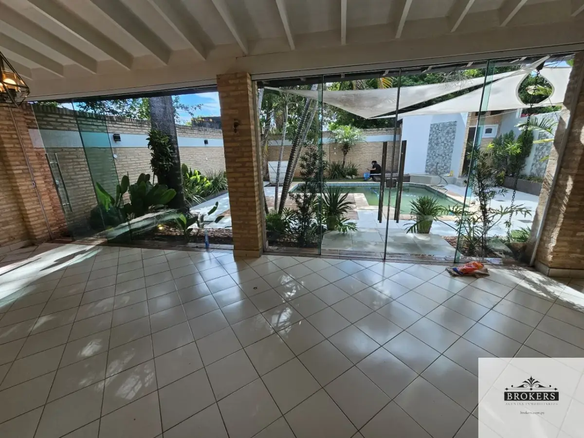 Casa de 3 dormitorios en Venta en Cuarto Barrio, Luque - Image 16