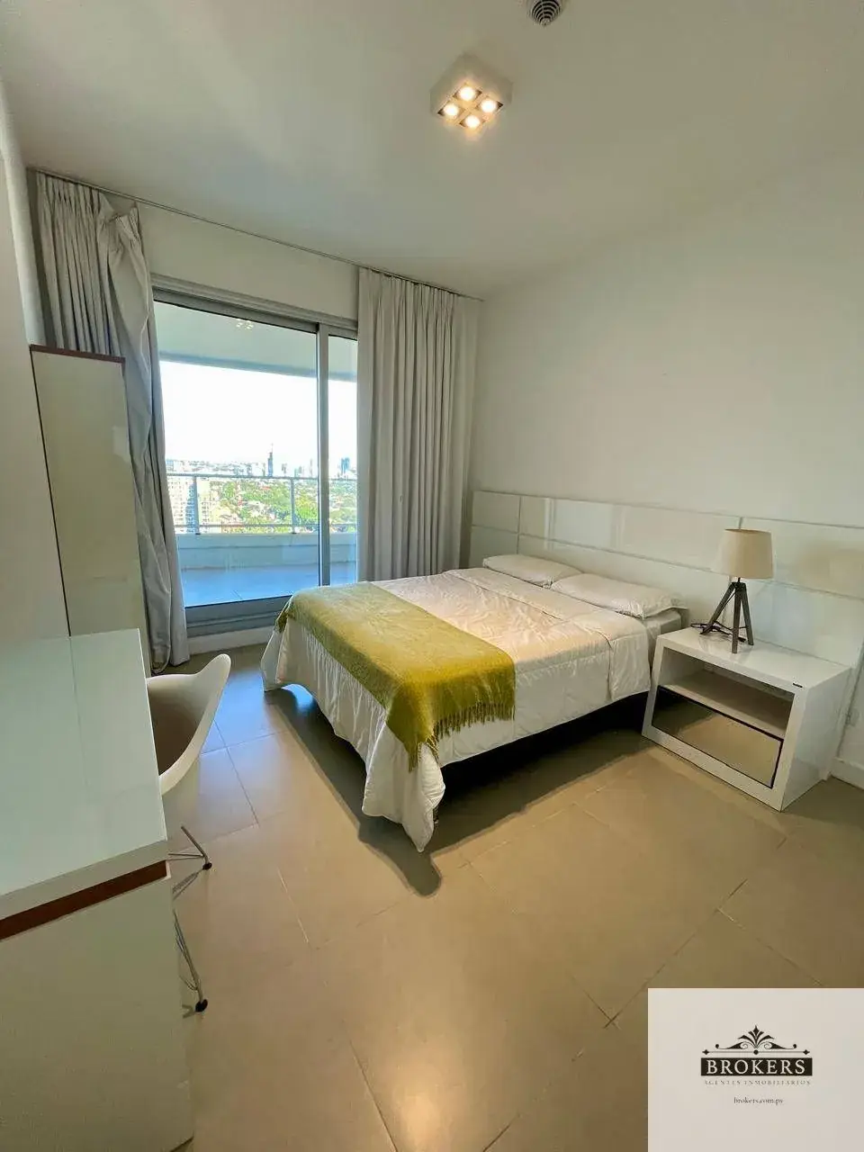 Apartamento de 4 quartos à Venda em Mburucuyá, Assunção - Image 18
