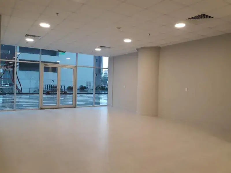 Loja de 96m² à Venda em Ycuá Satí, Asunción - Image 2