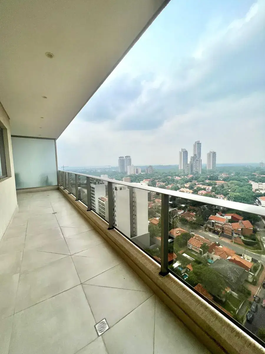 2-Bedroom Apartment for Sale in Carmelitas, Asunción - Image 2