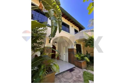 Casa de 3 dormitorios en Alquiler en Manorá, Asunción