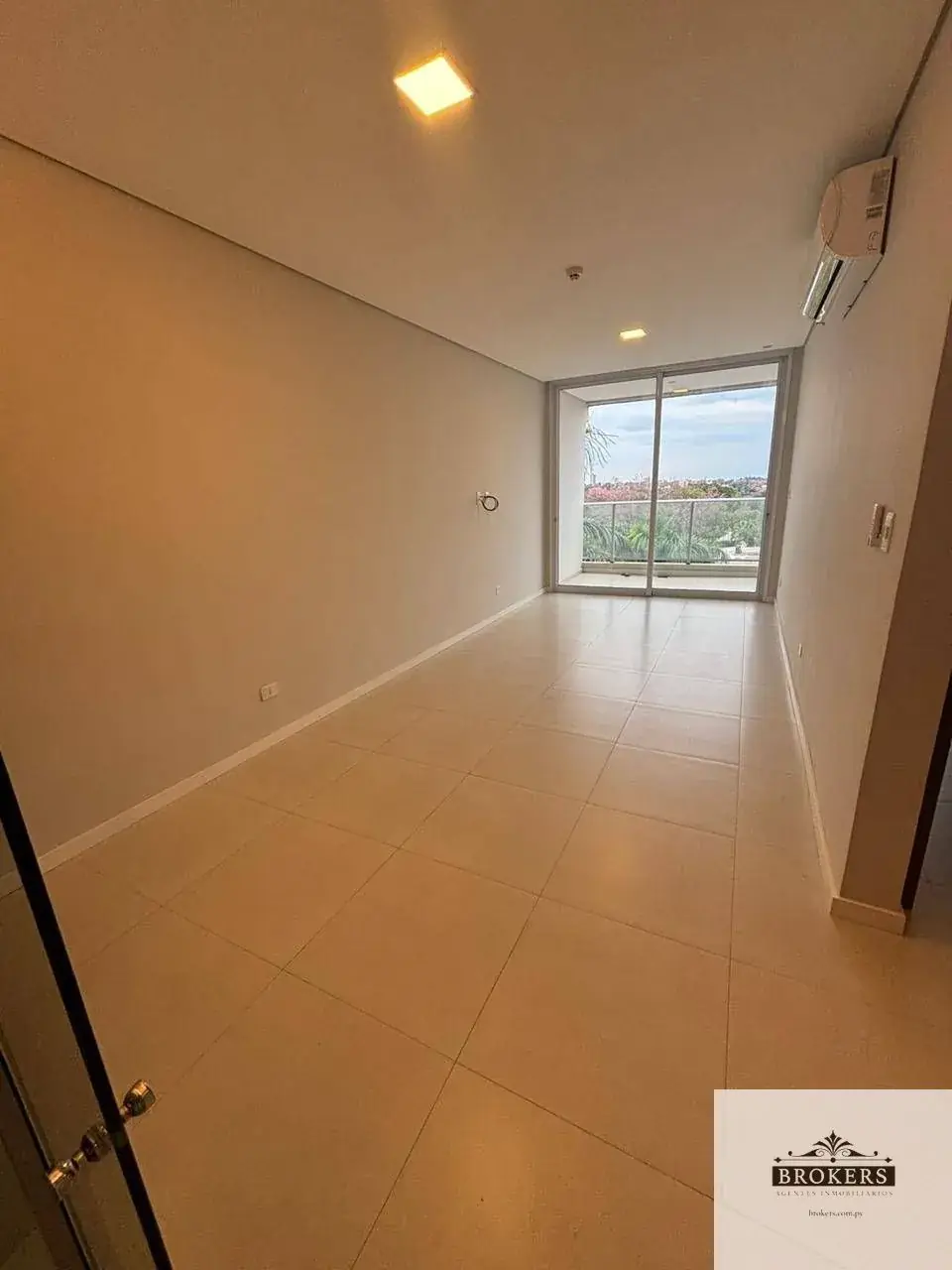 Apartamento de 2 quartos à venda em Villa Morra, Assunção - Image 3