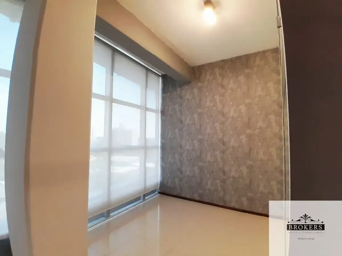 Office of 223m² for Rent in San Jorge, Asunción - Image 7