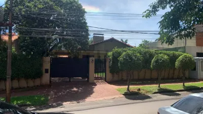 Casa à Venda em Manorá, Assunção