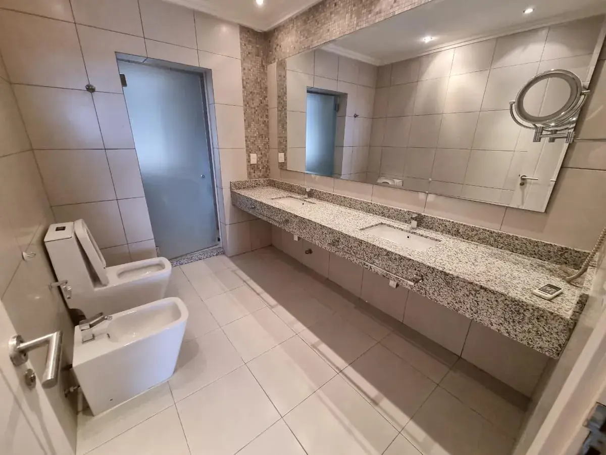 4-Bedroom Apartment for Sale in Carmelitas, Asunción - Image 11