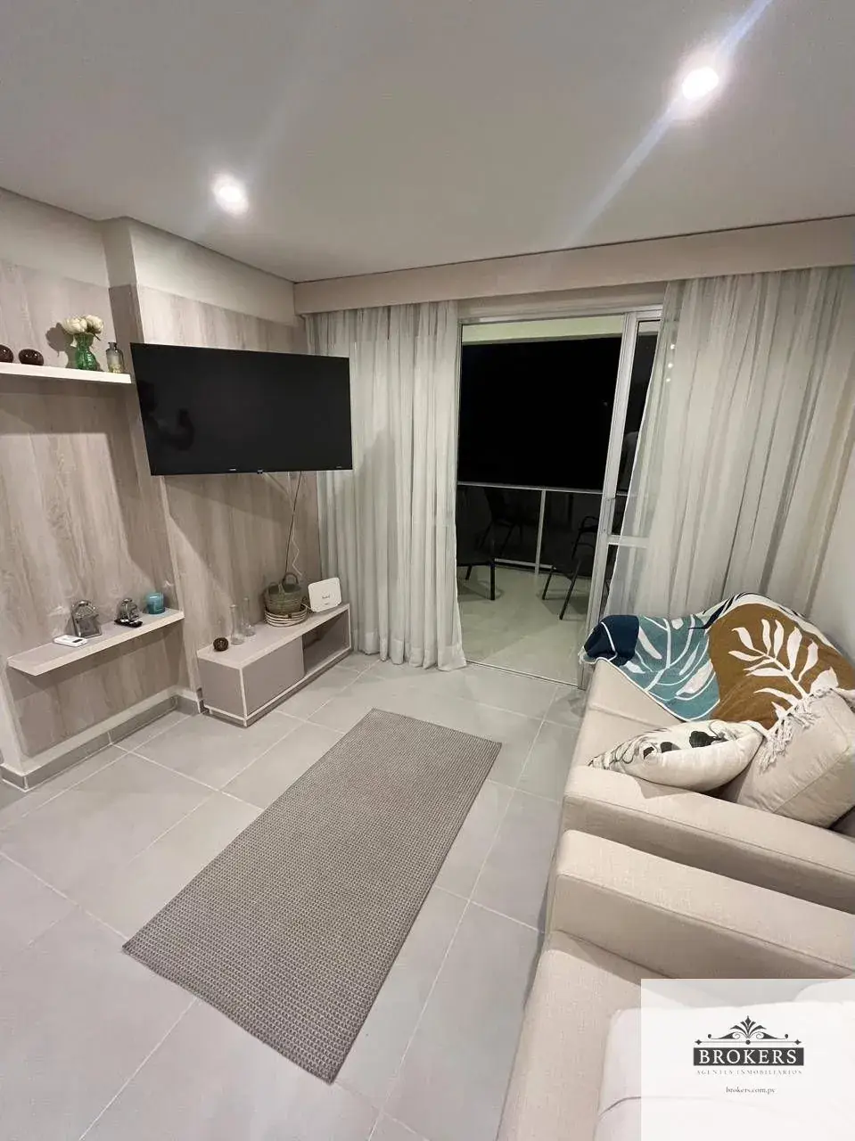 2-Bedroom Apartment for Rent in Mariscal Lopez, Asunción - Image 3