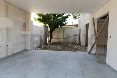Casa de 3 dormitorios en Alquiler en Villa Ofelia, Fernando de la Mora