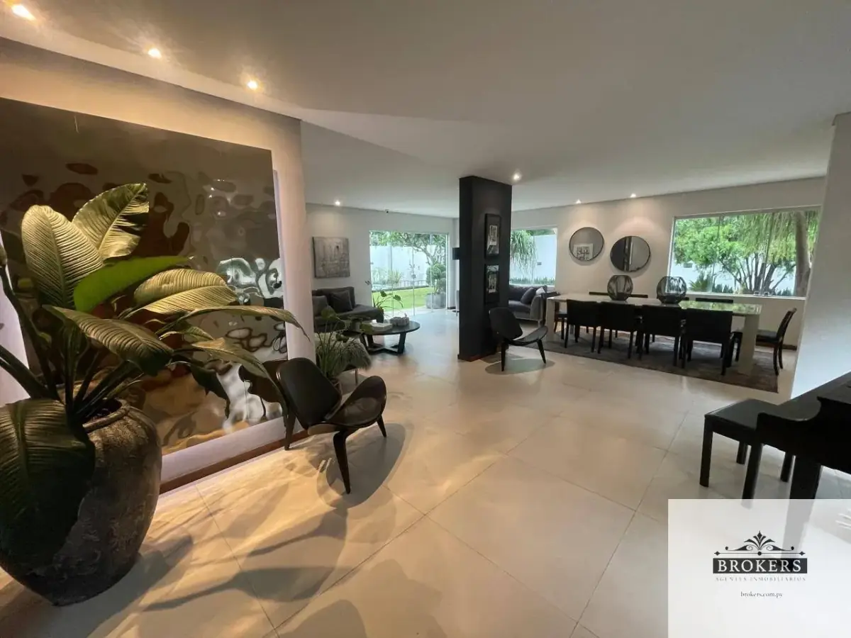 4-Bedroom House for Rent in Estanzuela, Fernando de la Mora - Image 3