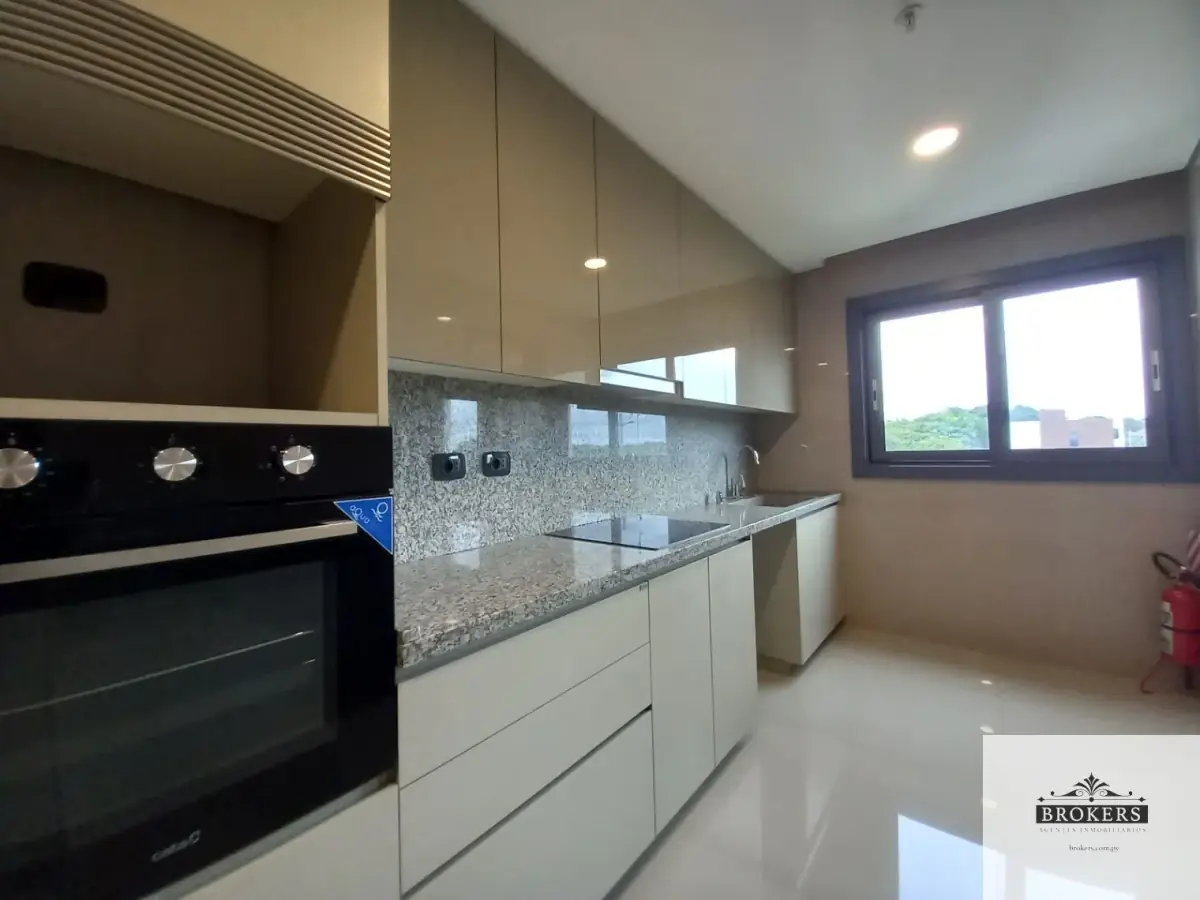 Departamento de 2 dormitorios en Alquiler en Madame Lynch, Asunción - Image 15