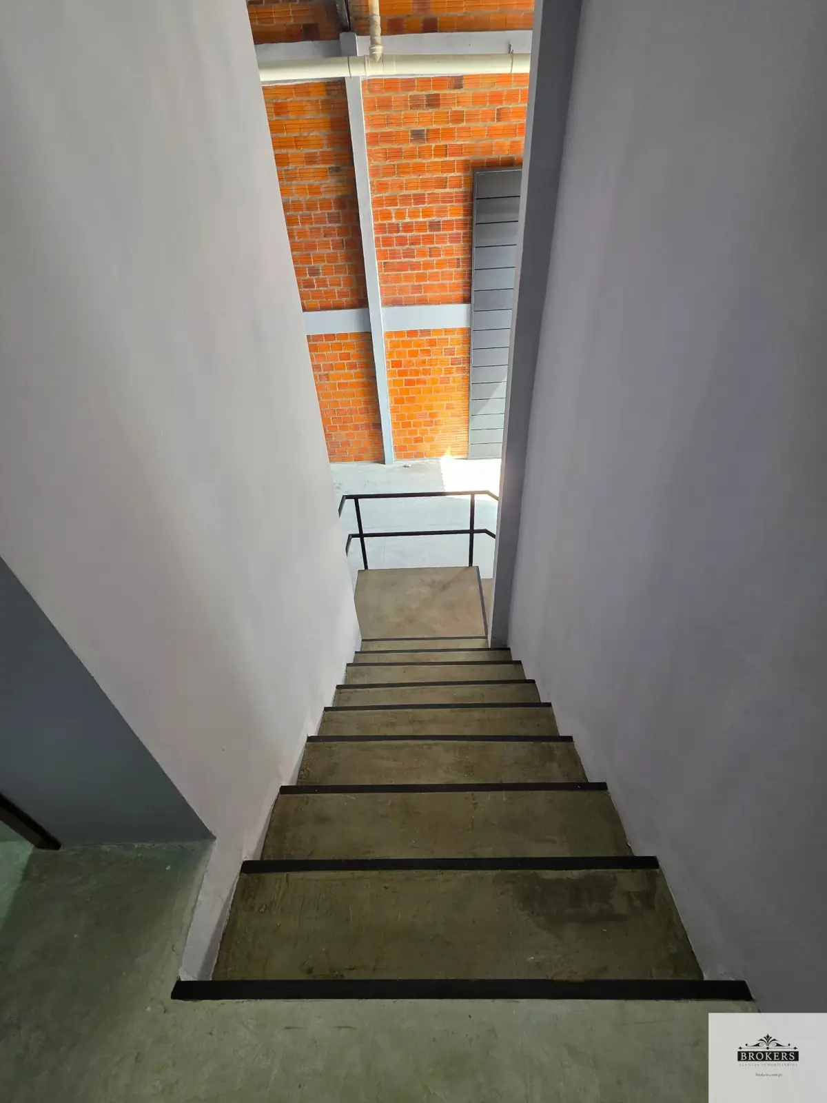 Espaço Comercial de 360m² para Aluguel em San Ramon, Mariano Roque Alonso - Image 14