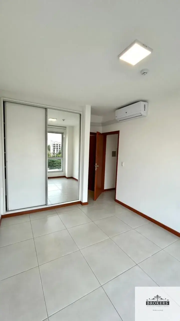 2-Bedroom Apartment for Sale in Madame Lynch, Asunción - Image 16