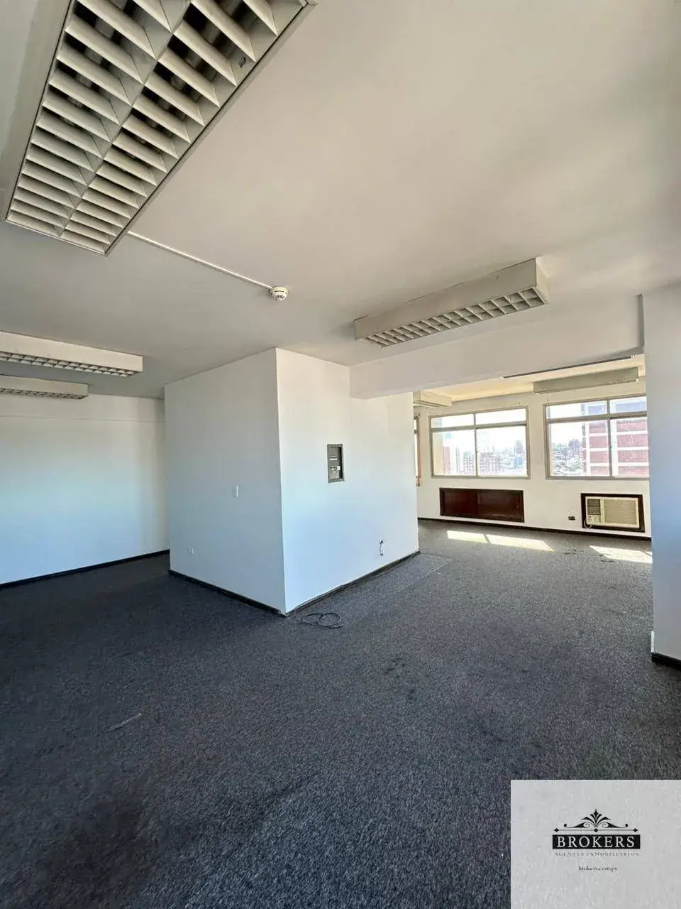 Local Comercial de 53m² en Alquiler en Catedral, Asunción - Image 3