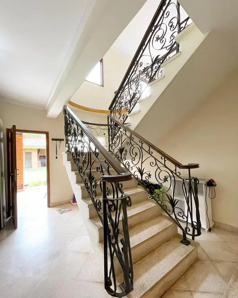 Oferta de residencia con 700m2 de terreno en fdo de la mora - z/ sur - Image 13