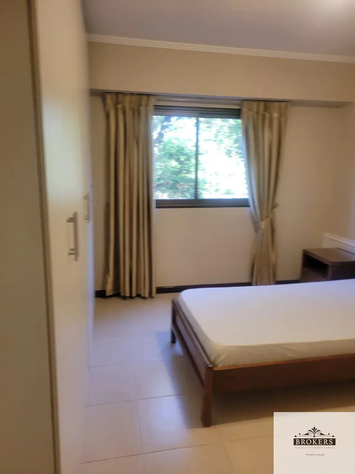 Departamento de 3 dormitorios en Alquiler en Virgen de la Asunción, Asunción - Image 16