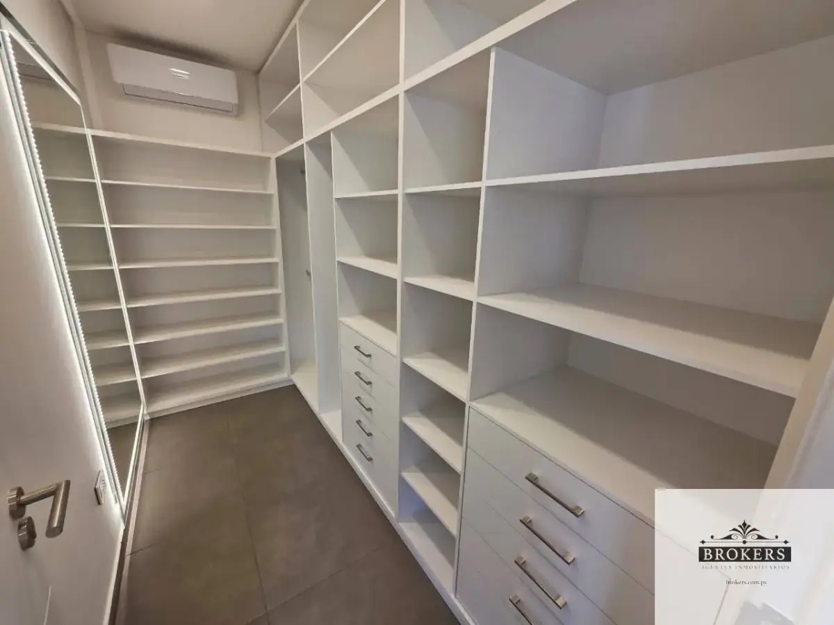 3-Bedroom House for Sale in Primer Barrio, Luque - Image 19