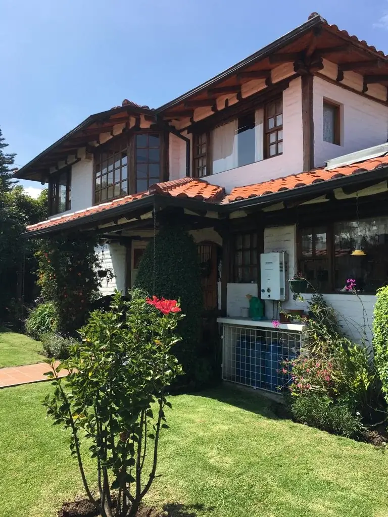 Casa de 3 dormitorios en casa, 250m², en Venta en Urbanización Los Chillos, Sangolqui - Image 3