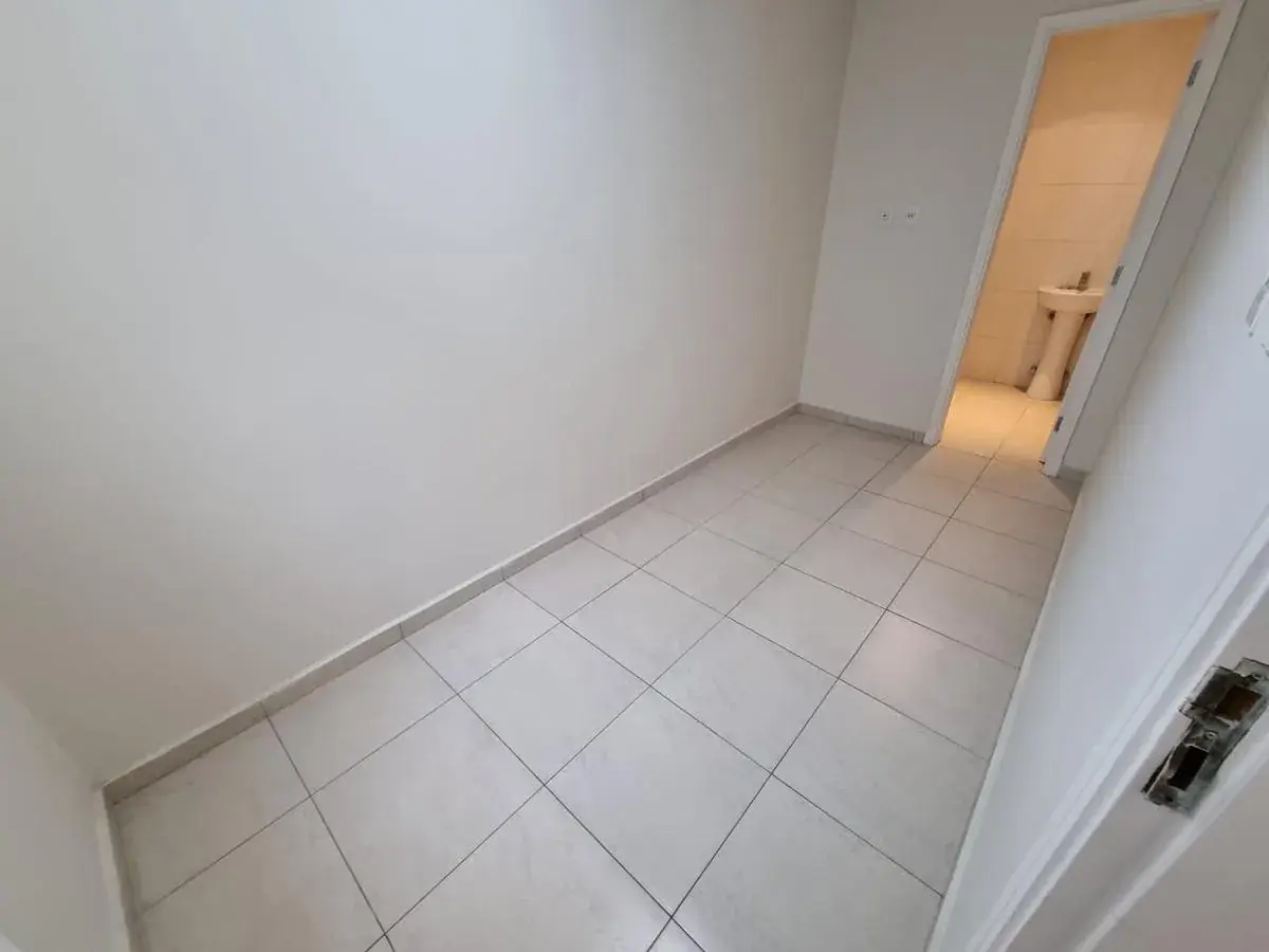 4-Bedroom Apartment for Sale in Carmelitas, Asunción - Image 13