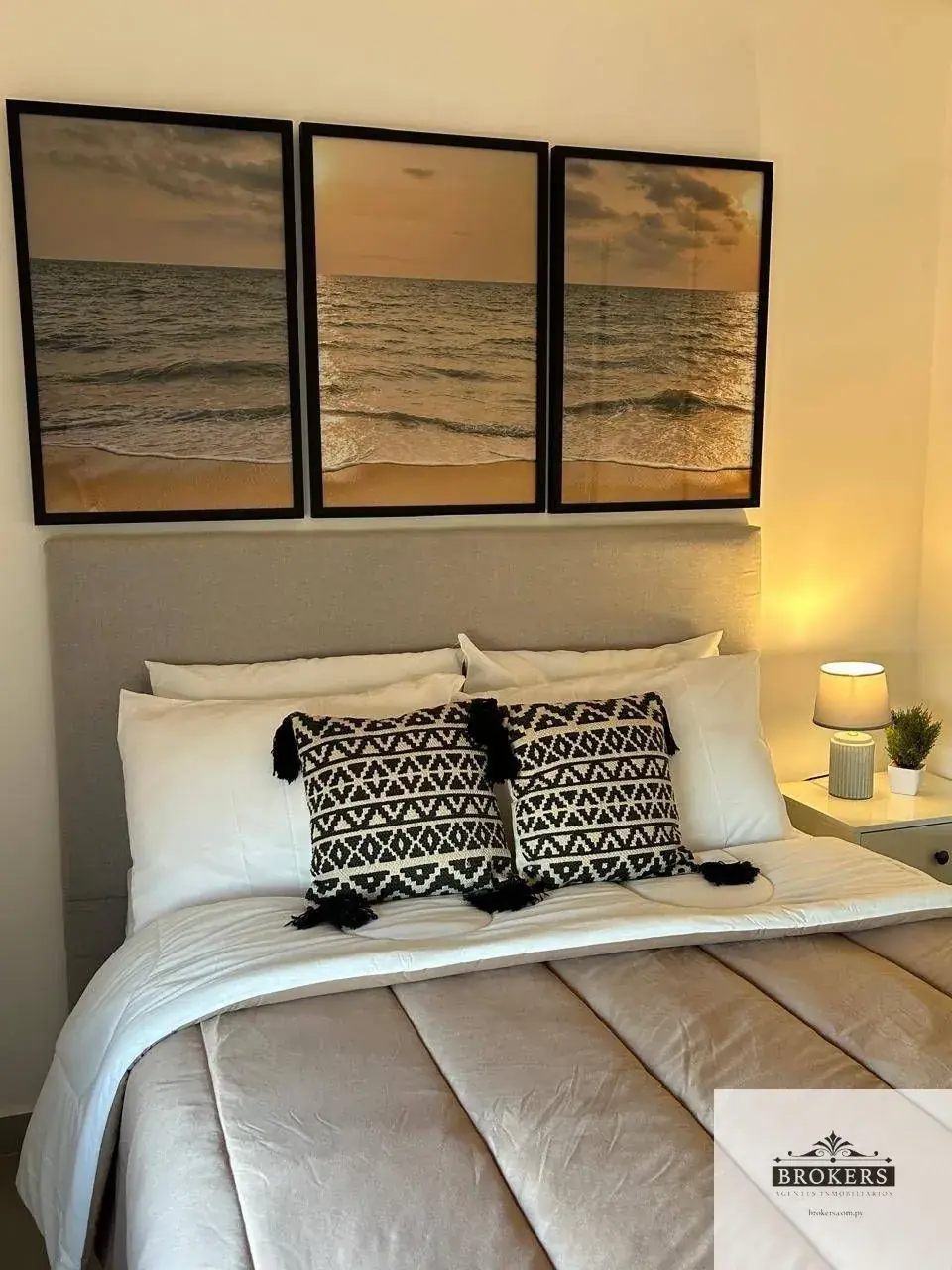 1-Bedroom Apartment for Sale in Las Lomas (Carmelitas), Asunción - Image 10