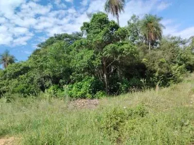 Terreno de 360m² à Venda em Jhugua Jhu, Ypacaraí