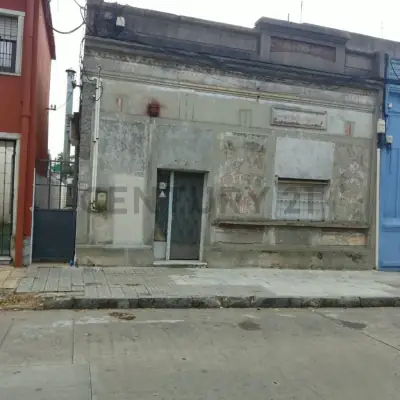 Local Comercial de 100m² en Venta en Villa Española, Montevideo