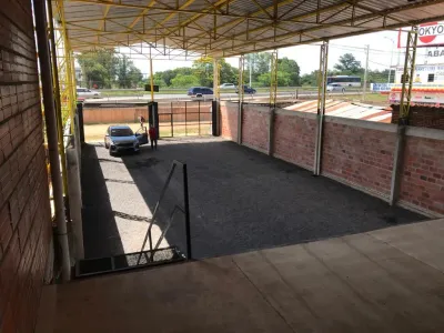 Warehouse of 360m² for Sale in Limpio