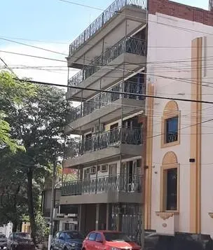 Retail Space of 900m² for Sale in General Díaz, Lambaré